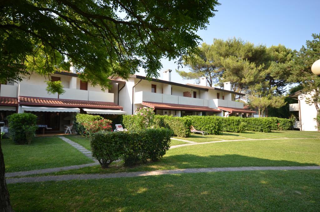 Villaggio Club Dei Pini Бібіоне Екстер'єр фото